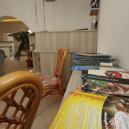 Csigahaz Panzio Otel Gyula Dış mekan fotoğraf