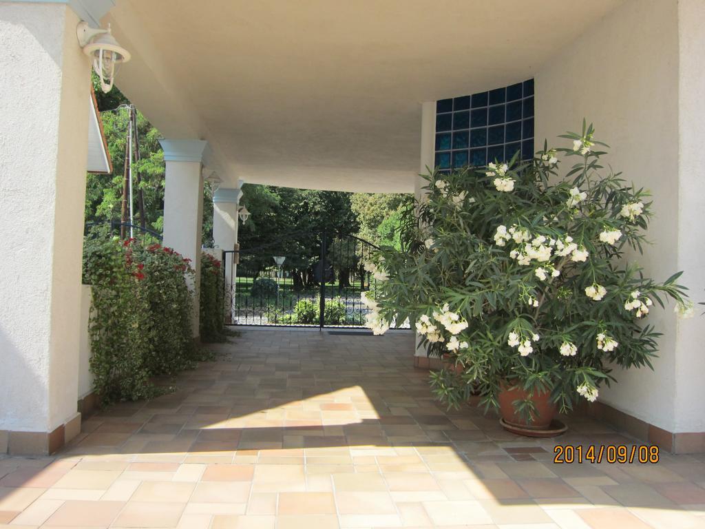 Csigahaz Panzio Otel Gyula Oda fotoğraf