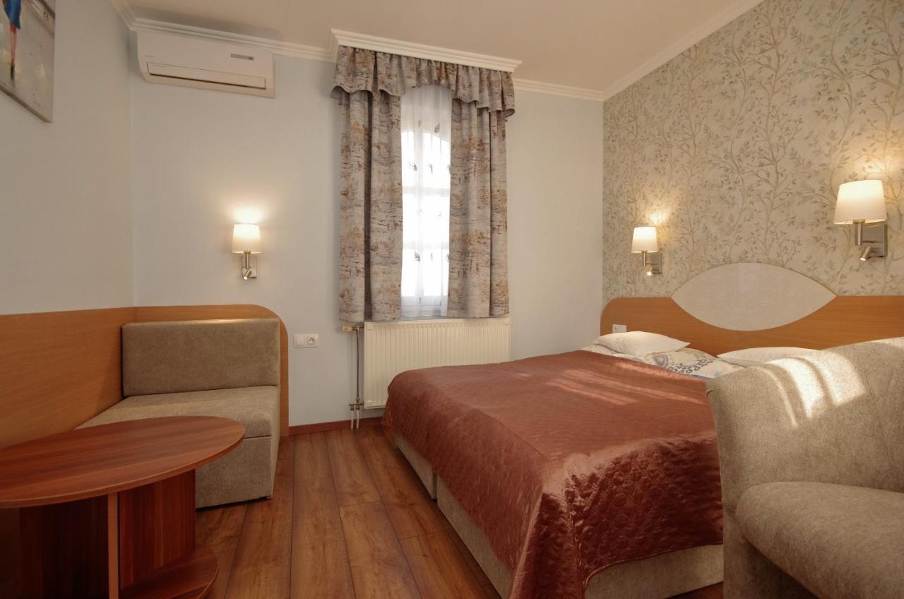 Csigahaz Panzio Otel Gyula Dış mekan fotoğraf