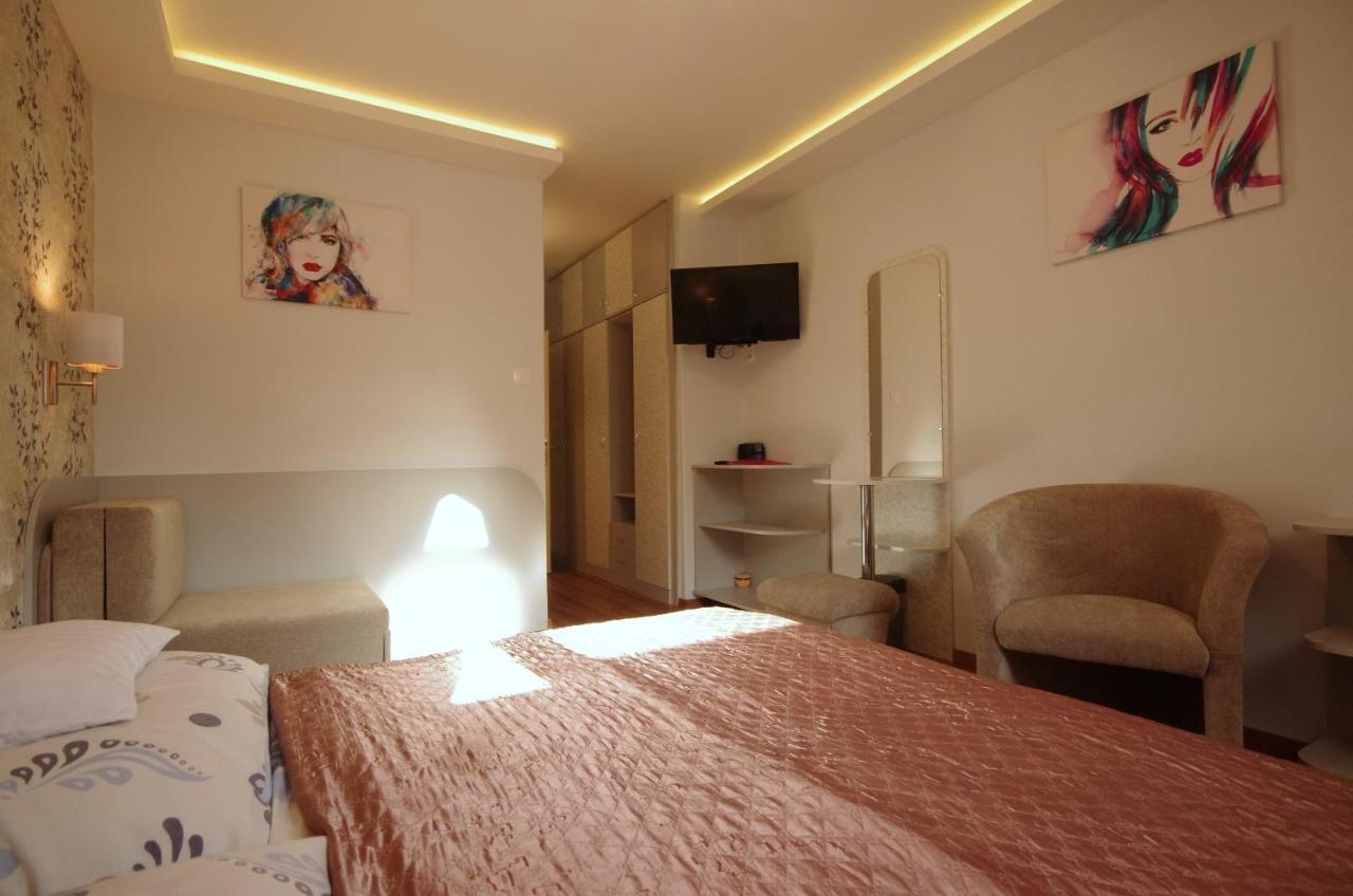 Csigahaz Panzio Otel Gyula Dış mekan fotoğraf